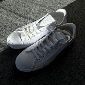 All White Converse All Star  Size 8.5